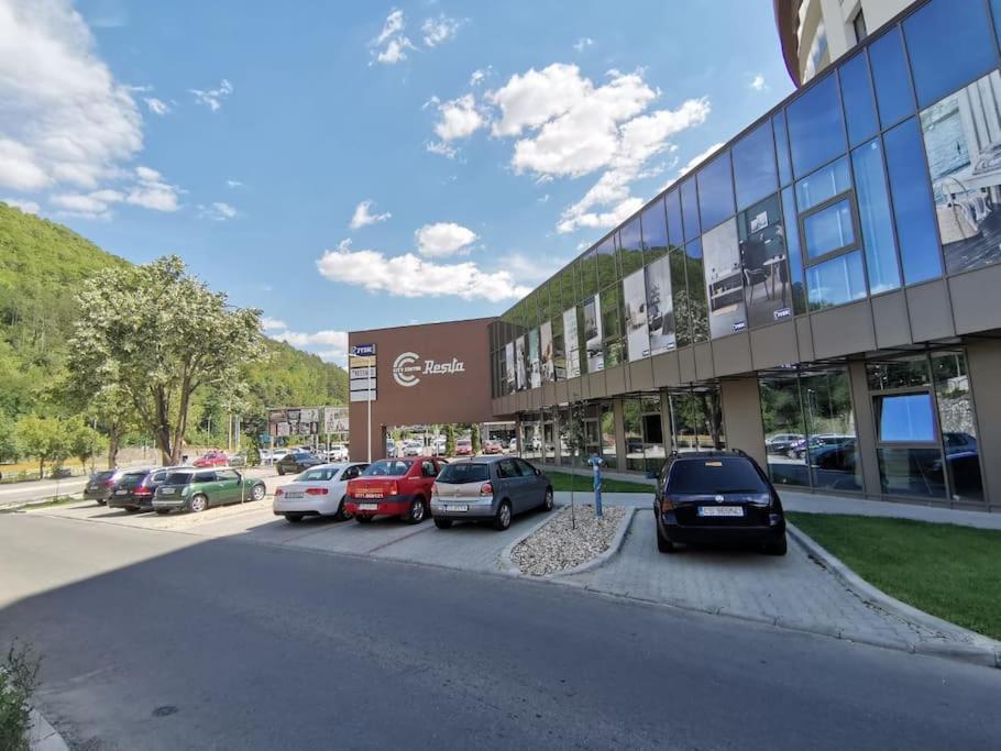 City Center Accommodation - 308 Resita Exterior foto